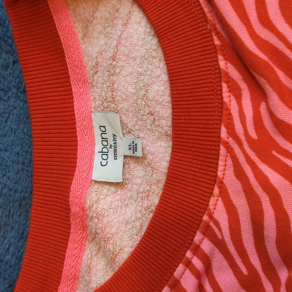 Crown & Ivy French terry sweatshirt - Picture 4 of 4